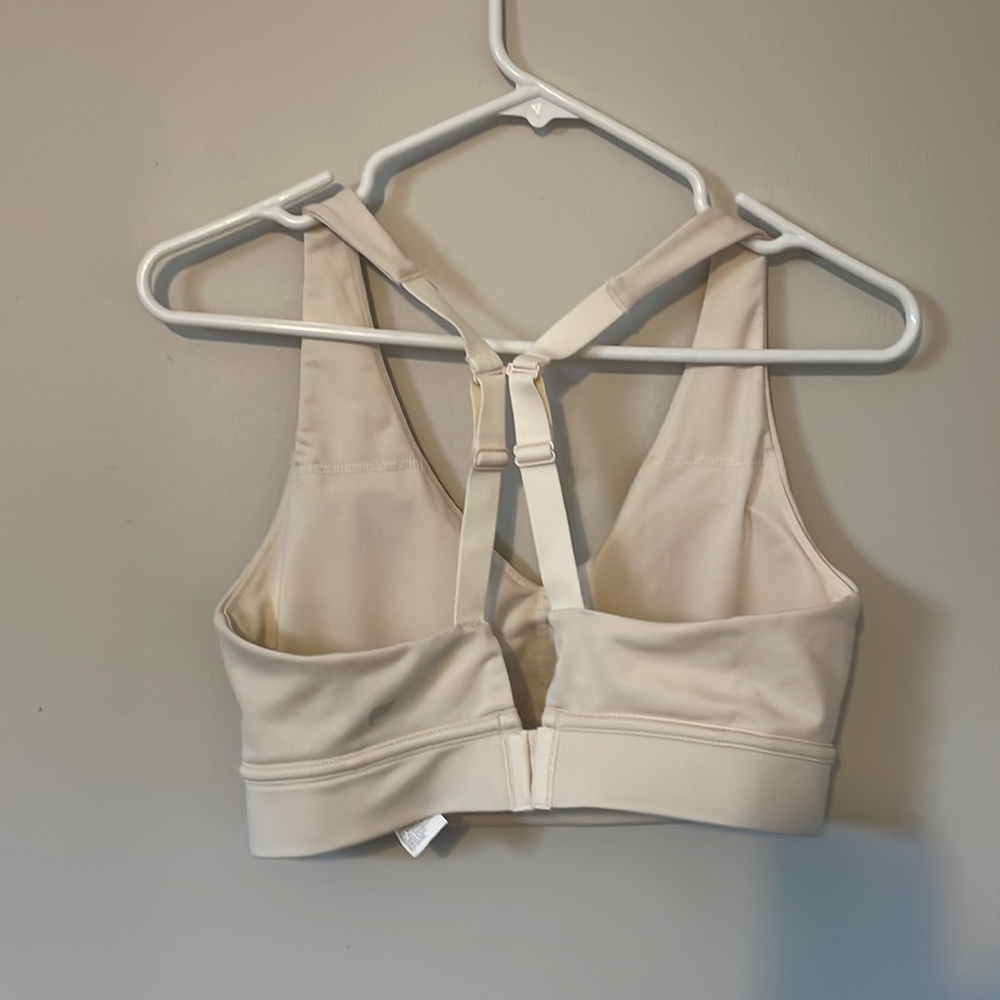 Fabletics All Day Every Day Bra M Linen - image 5